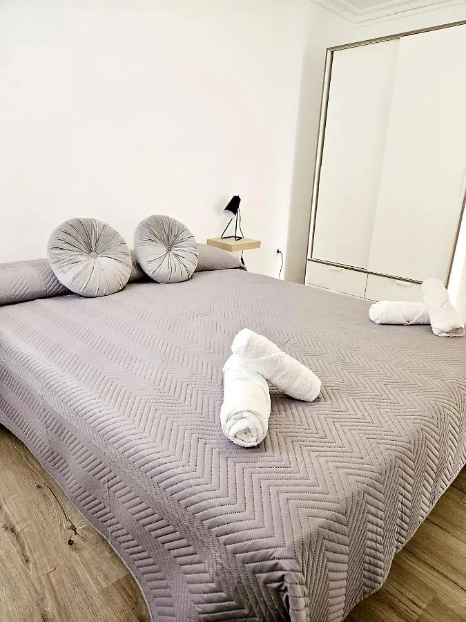 Apartamento Familiar En Triana Seville 0*,